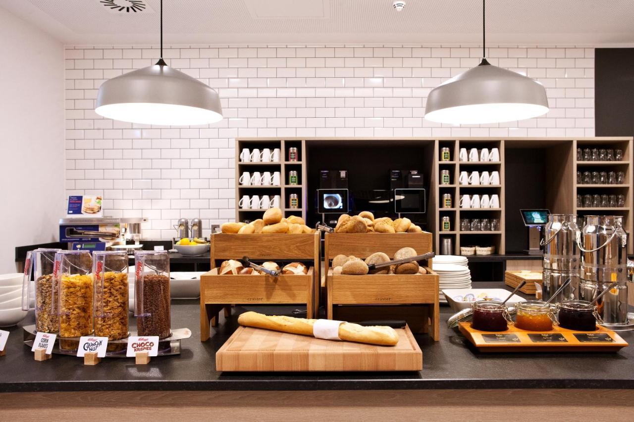 Holiday Inn Express & Suites - Basel - Allschwil By Ihg Exteriör bild
